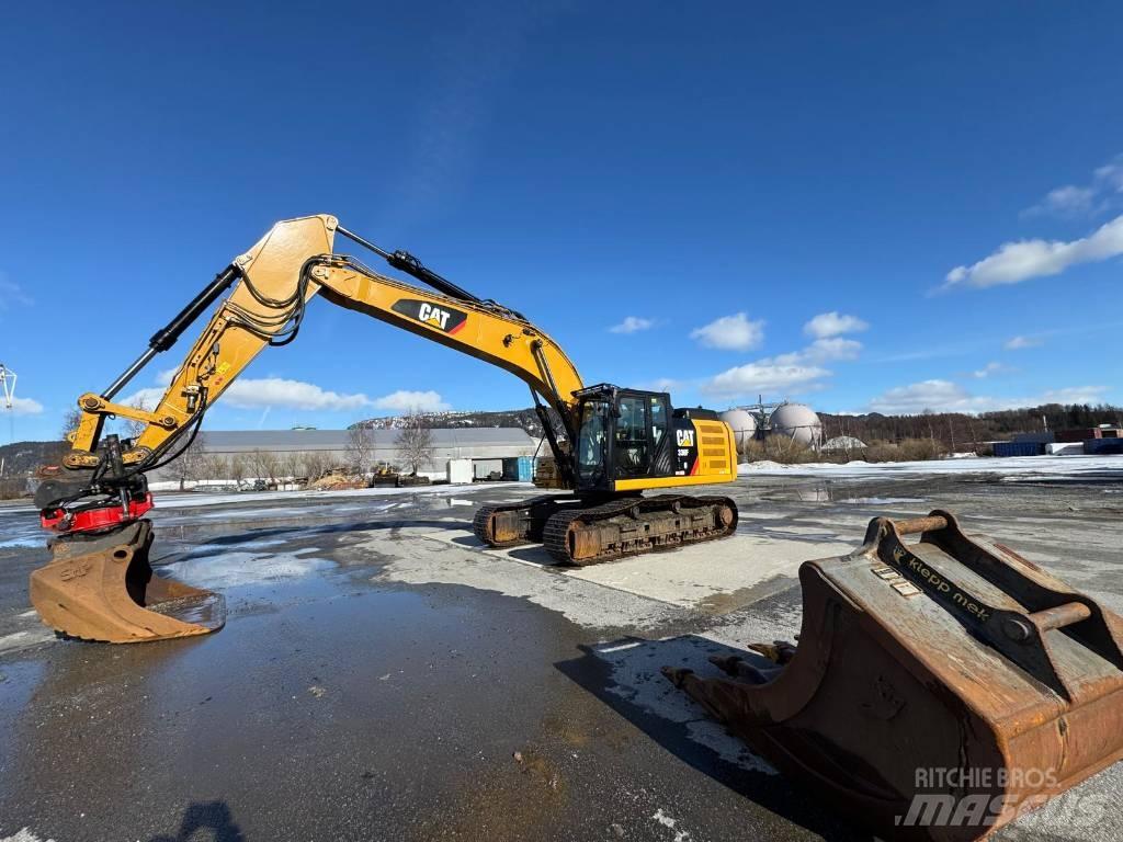 CAT 330FL Excavatoare pe șenile
