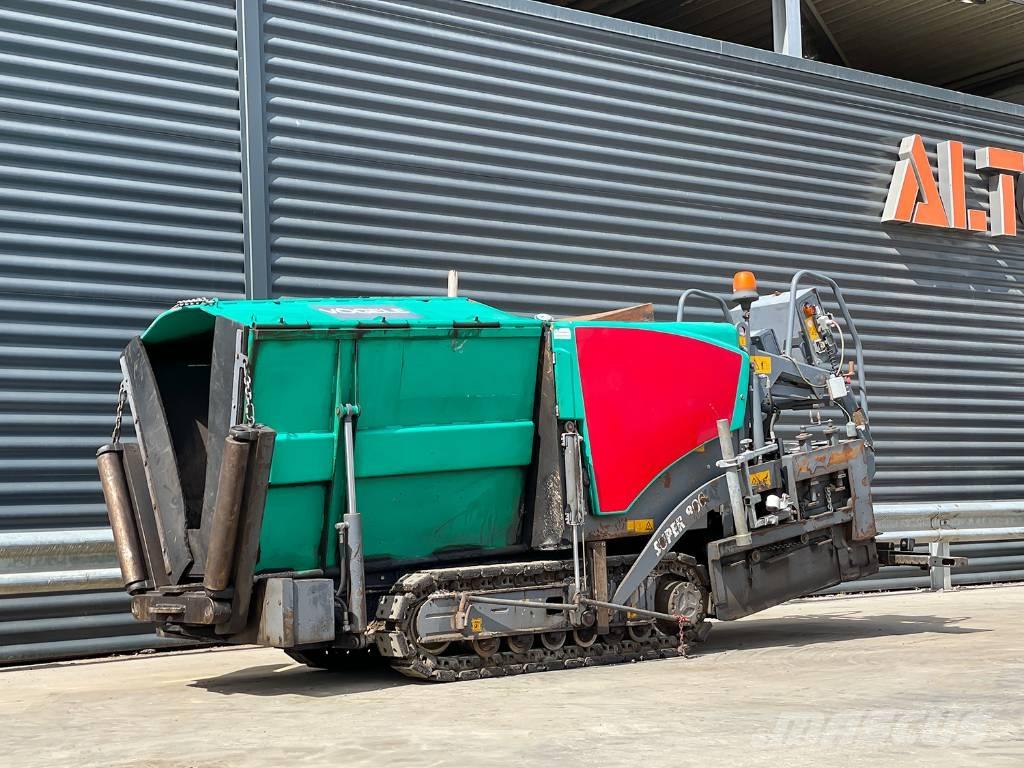 Vögele SUPER 800 Pavatoare asfalt