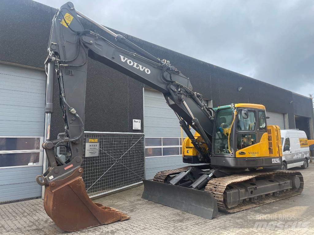 Volvo ECR235C Excavatoare pe șenile
