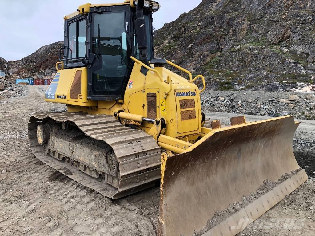 Komatsu D 51 PX-22 Buldozere pe senile