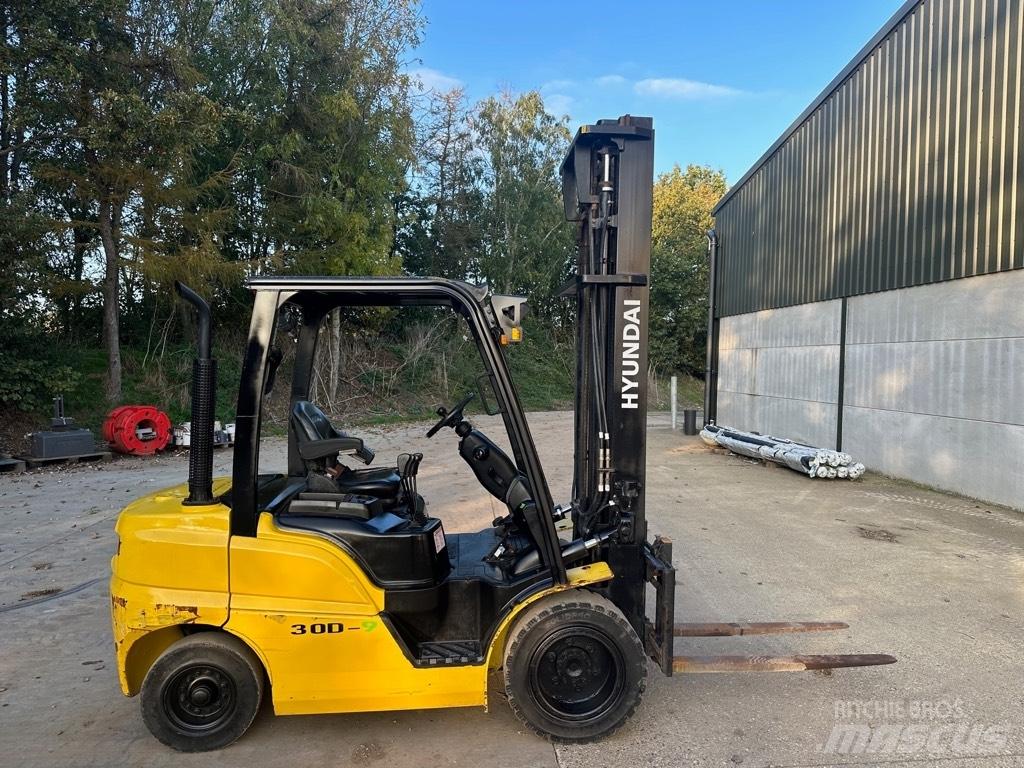Hyundai 30 D-9 Stivuitor diesel