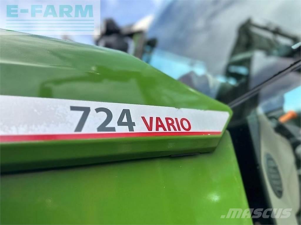 Fendt 724 Vario Tractoare