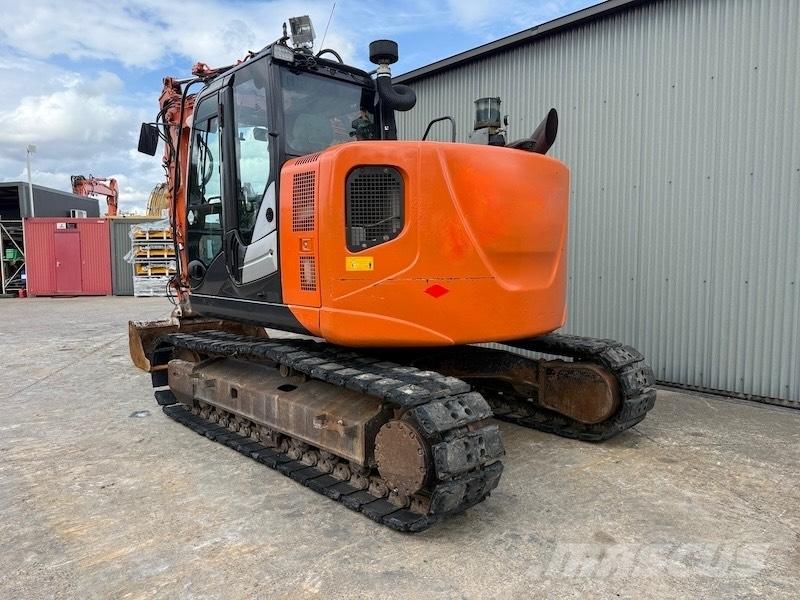 Hitachi ZX 135 US-5B Excavatoare pe șenile
