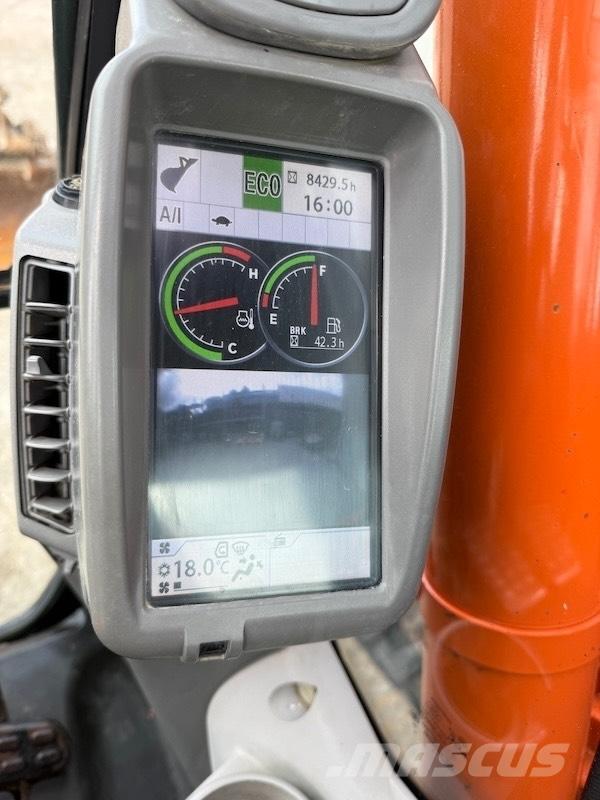 Hitachi ZX 135 US-5B Excavatoare pe șenile
