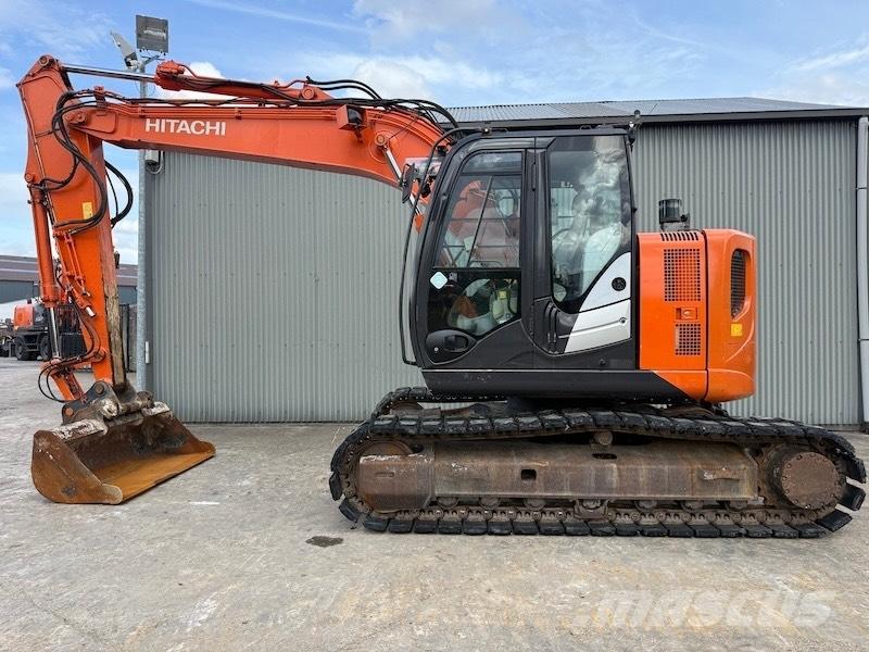 Hitachi ZX 135 US-5B Excavatoare pe șenile
