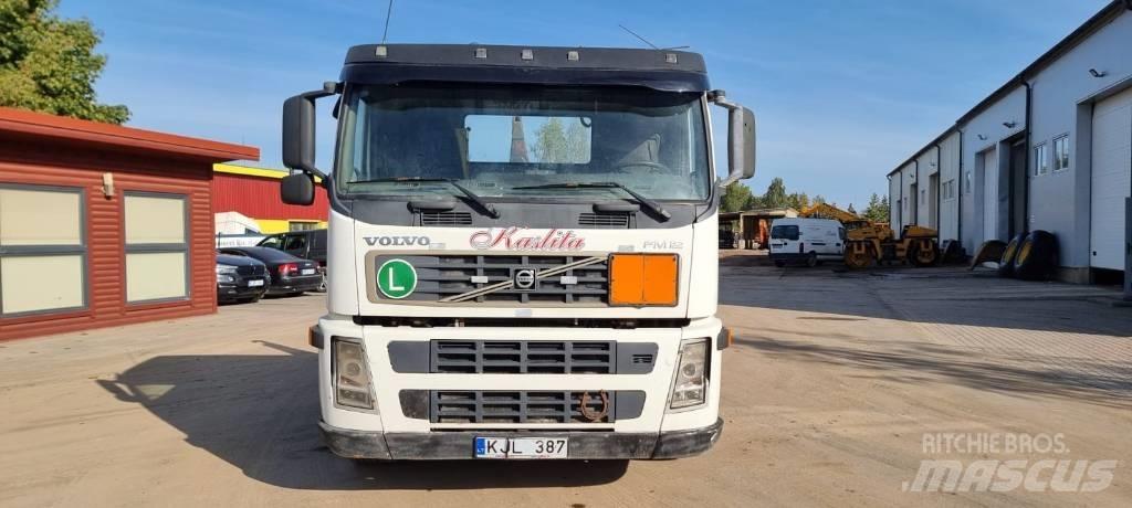 Volvo FM 12 Camion cu carlig de ridicare