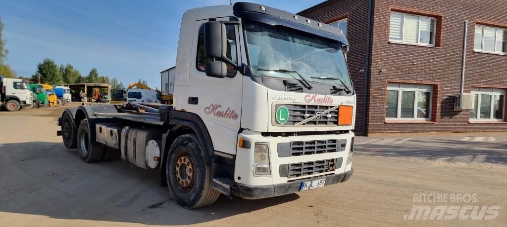 Volvo FM 12 Camion cu carlig de ridicare