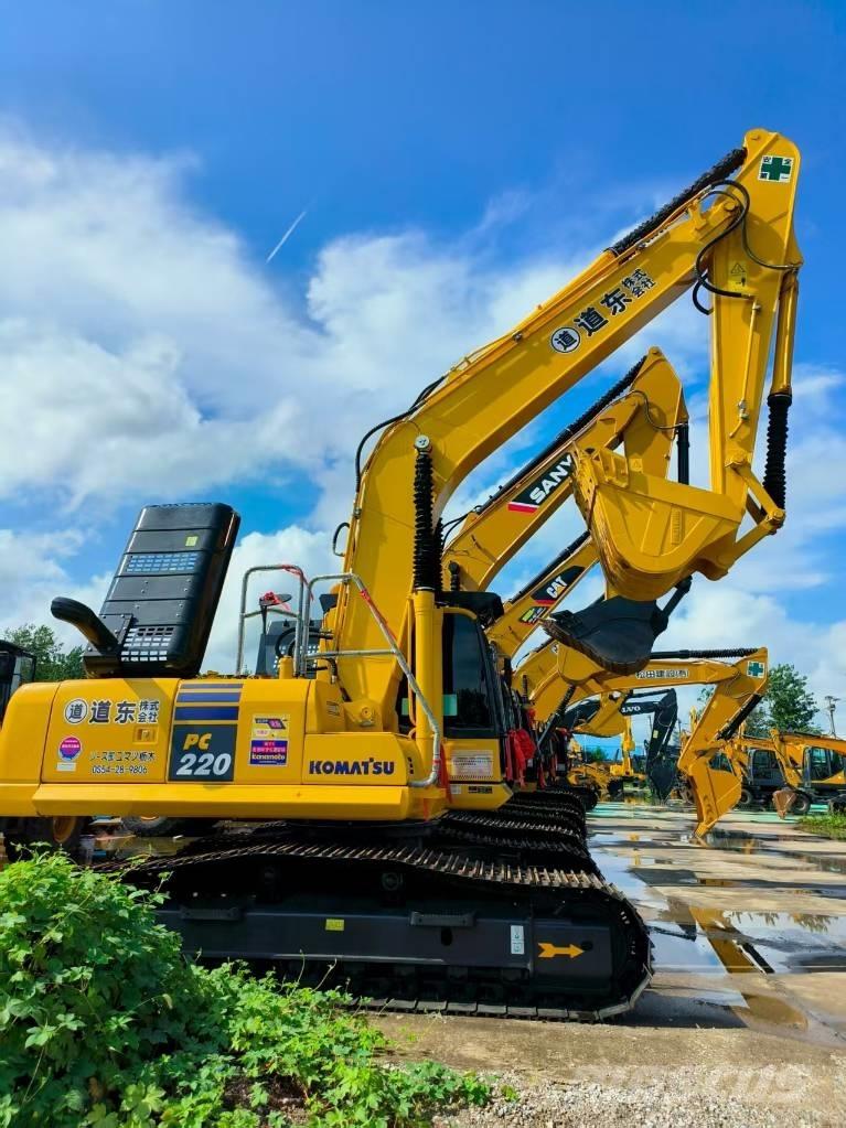 Komatsu PC 220-8 Excavatoare pe șenile
