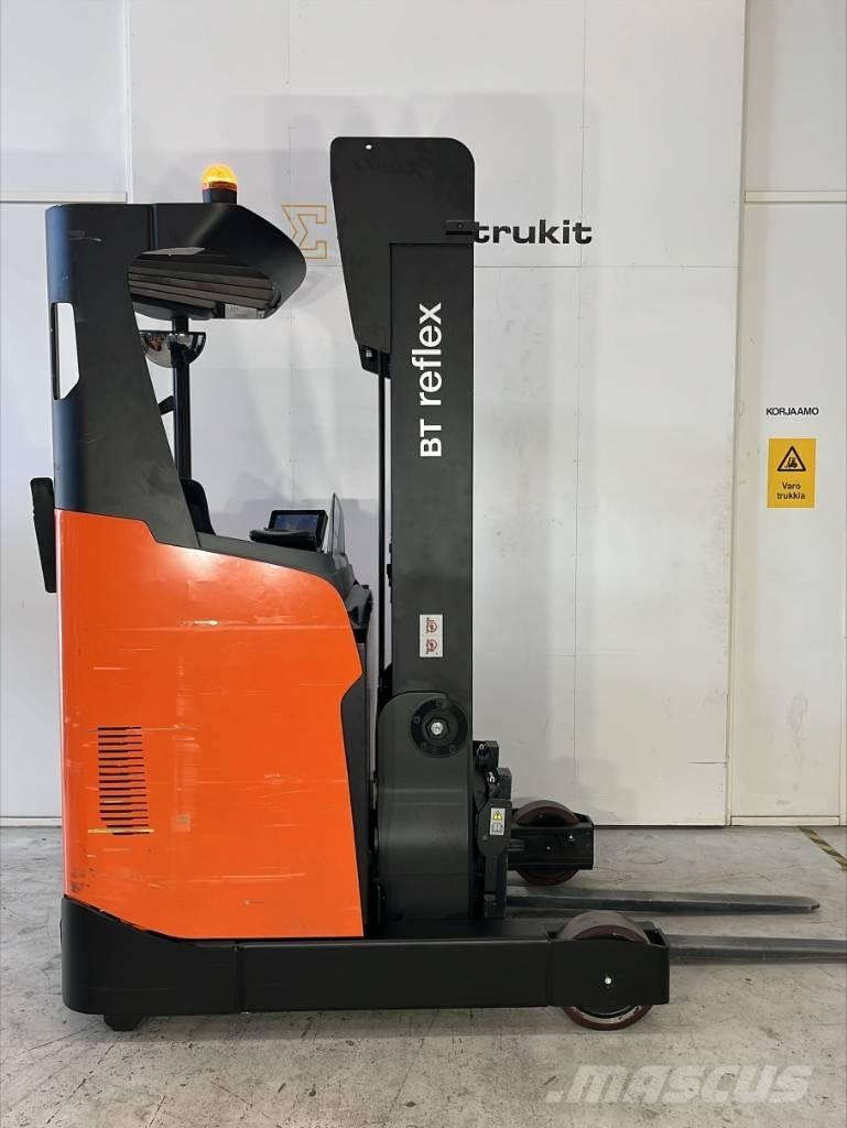 BT RR E 140 H Stivuitor cu catarg retractabil