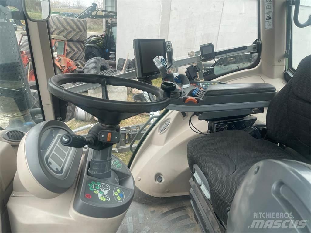 Fendt 933 Vario Tractoare