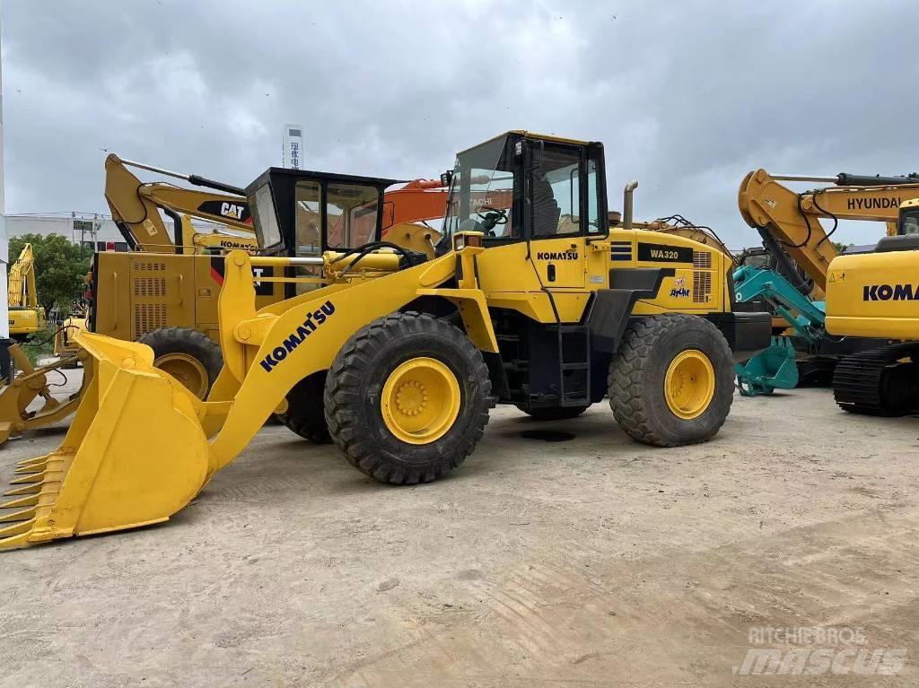 Komatsu WA 320-5 Incarcator pe pneuri