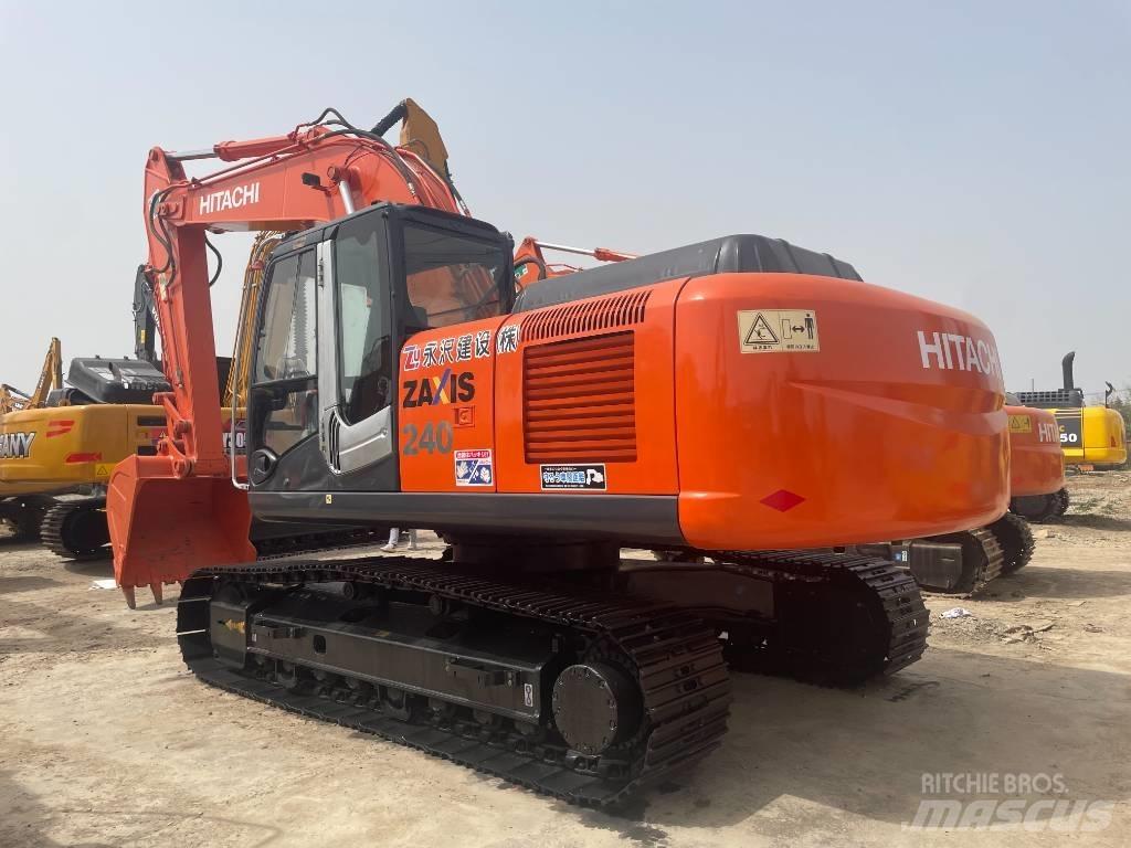 Hitachi ZX 240 Excavatoare pe șenile
