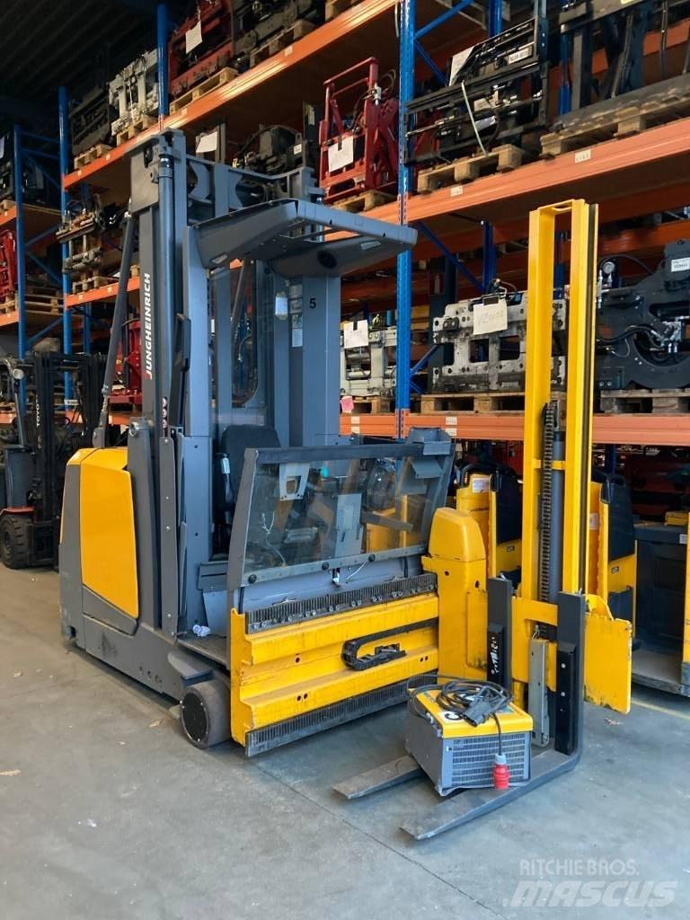 Jungheinrich EKX410 Stivuitoare pentru culoare inguste