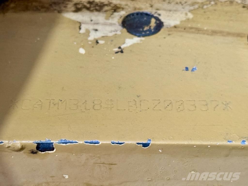 CAT M 318 C Excavatoare cu roti