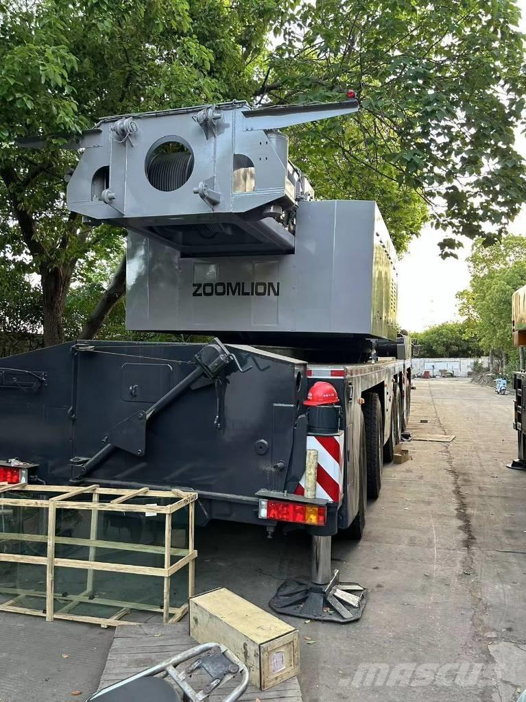 Zoomlion ZAT 2200 V Macara pentru orice teren