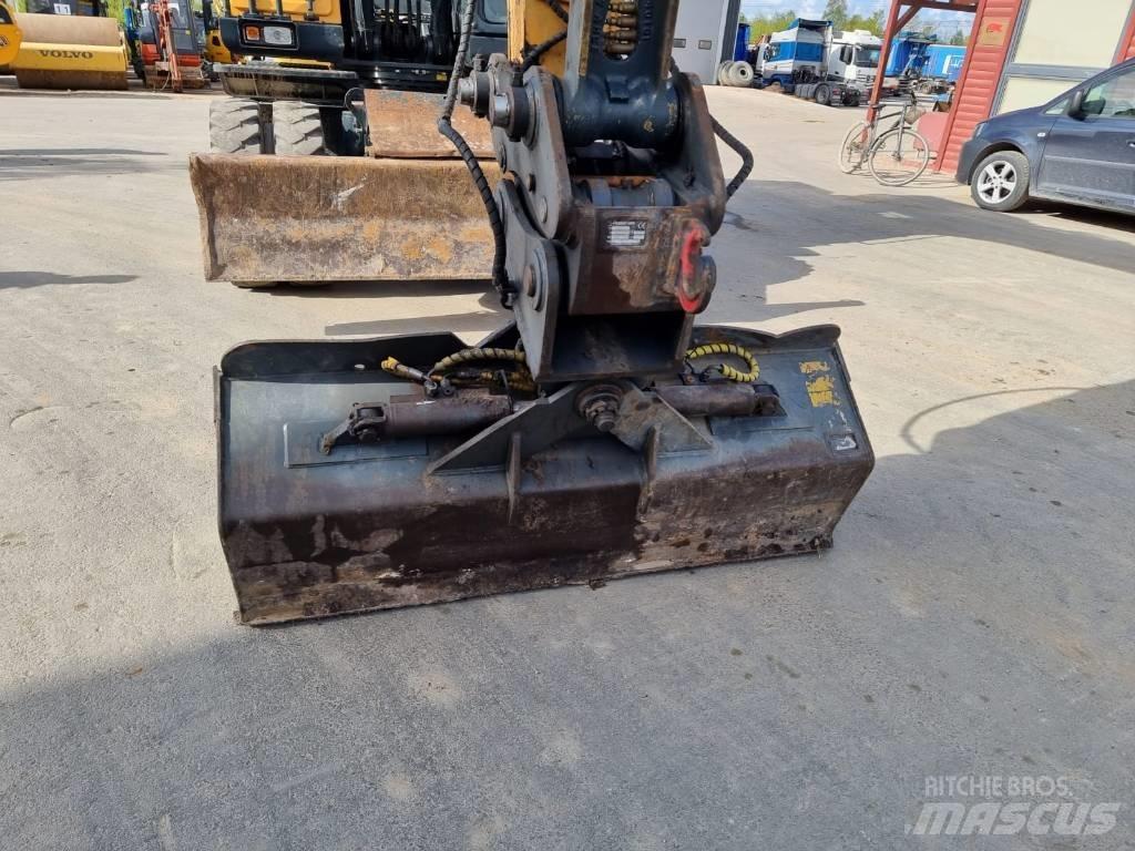 Hyundai HW 140 Excavatoare cu roti