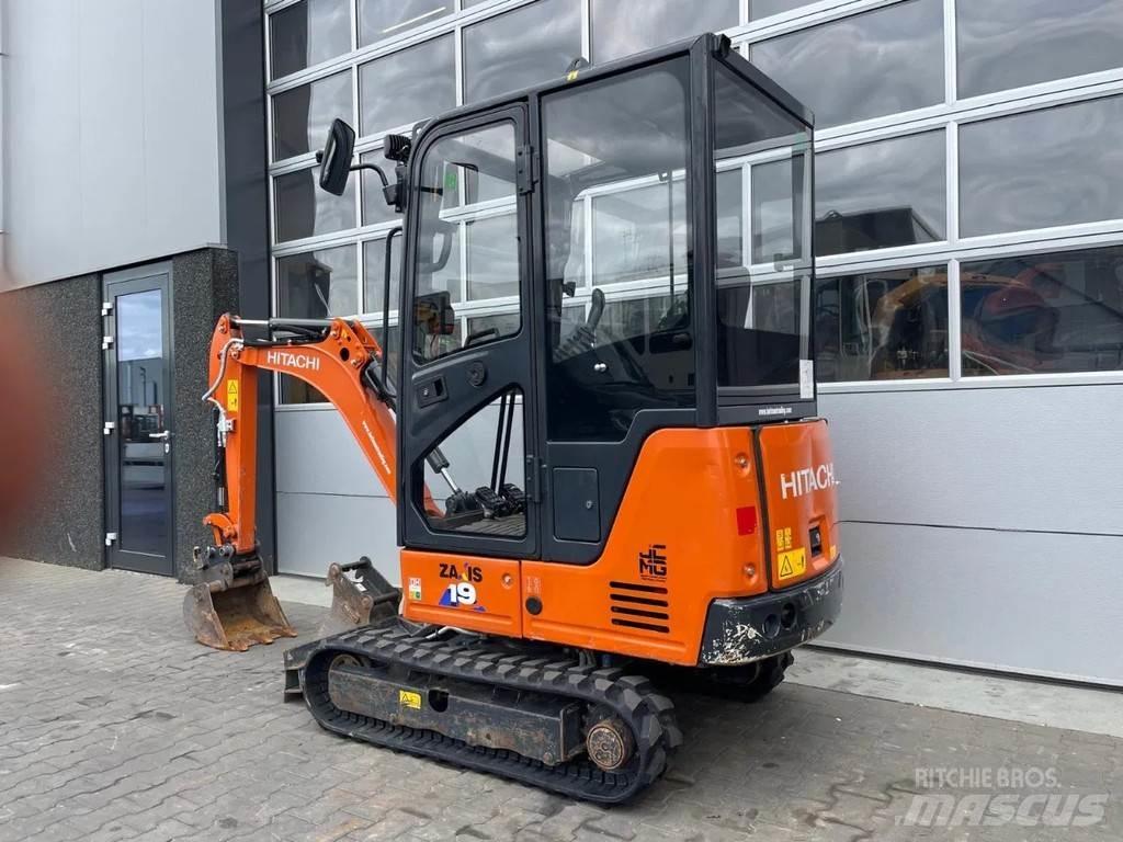 Hitachi ZX19-6 CR Mini excavatoare < 7t