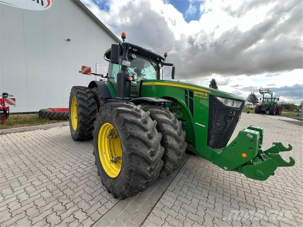 John Deere 8400 R Tractoare