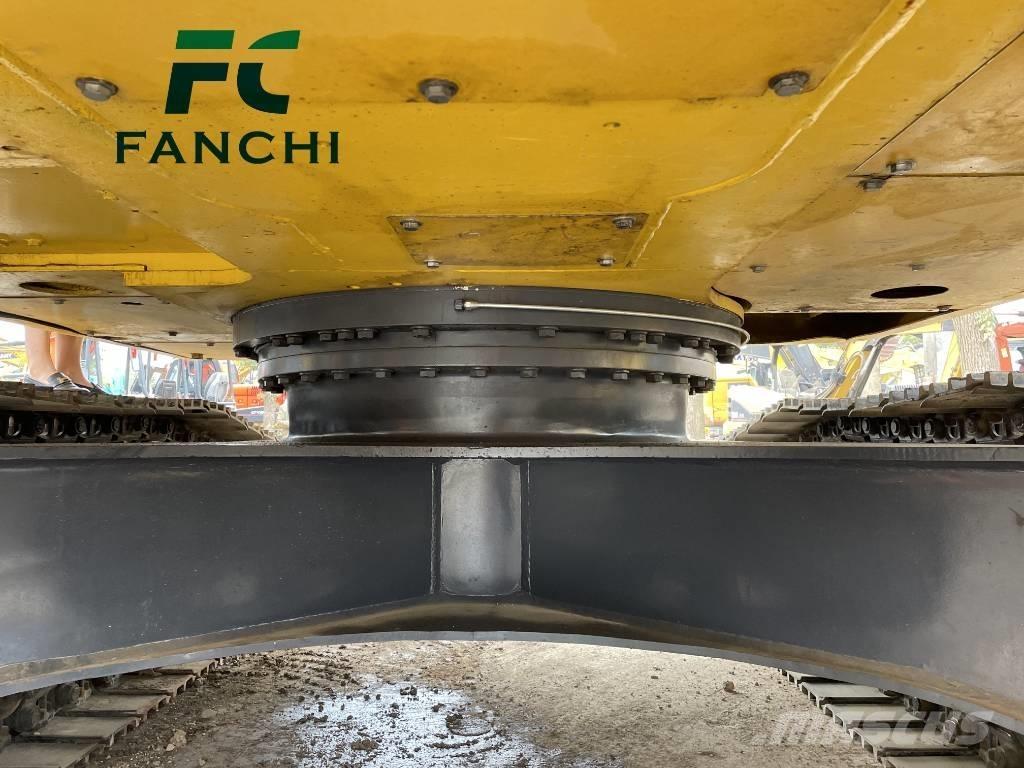 Komatsu PC 240 LC Excavatoare pe șenile
