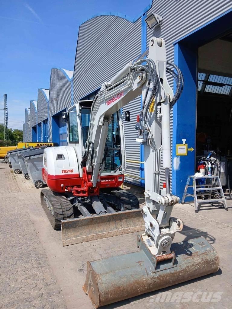 Takeuchi TB 240 DPF Mini excavatoare < 7t