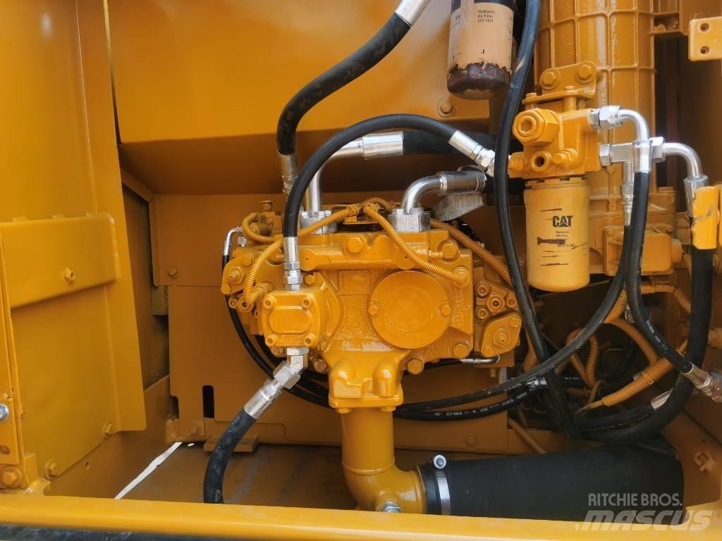 CAT 320 D Excavatoare pe șenile
