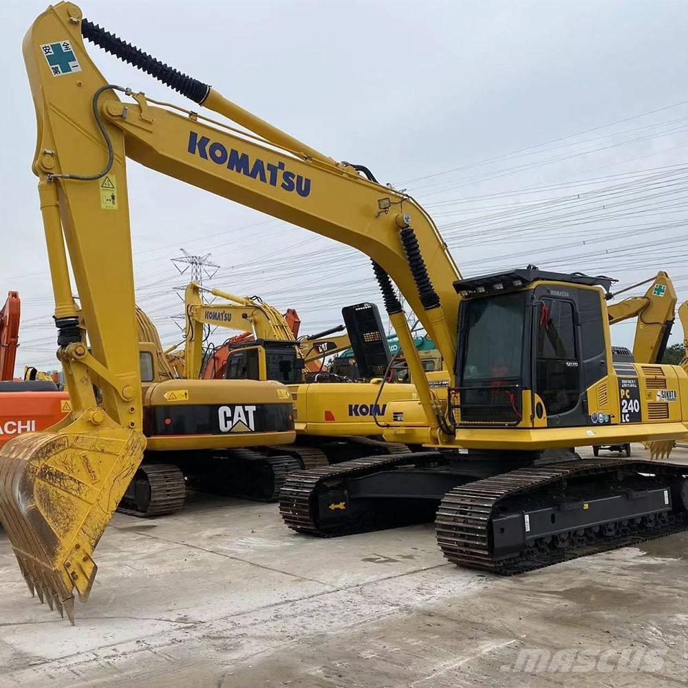 Komatsu PC 240 Excavatoare pe șenile
