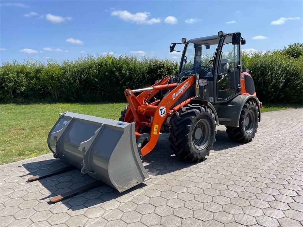 Atlas AR400 Incarcator pe pneuri
