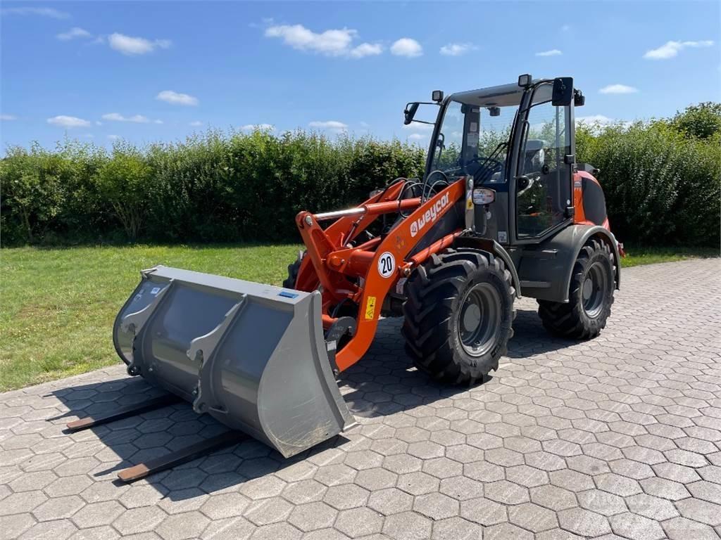 Atlas AR400 Incarcator pe pneuri