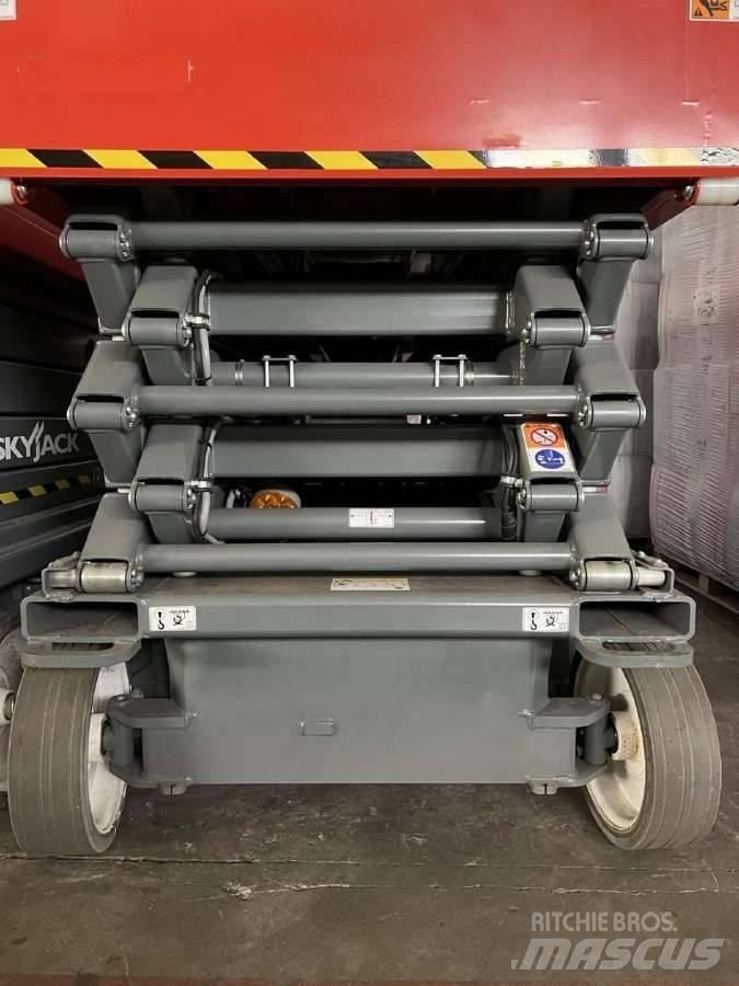 SkyJack SJ4732 Platforme foarfeca