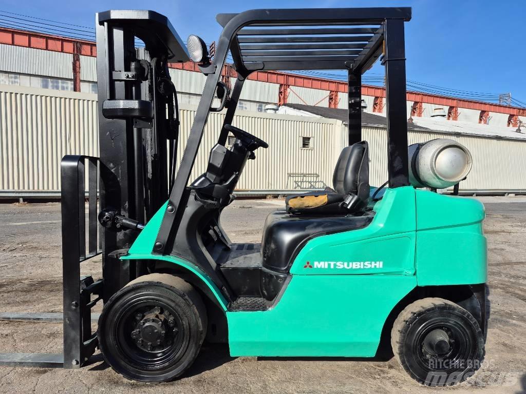 Mitsubishi FG25N Strivuitoare-altele