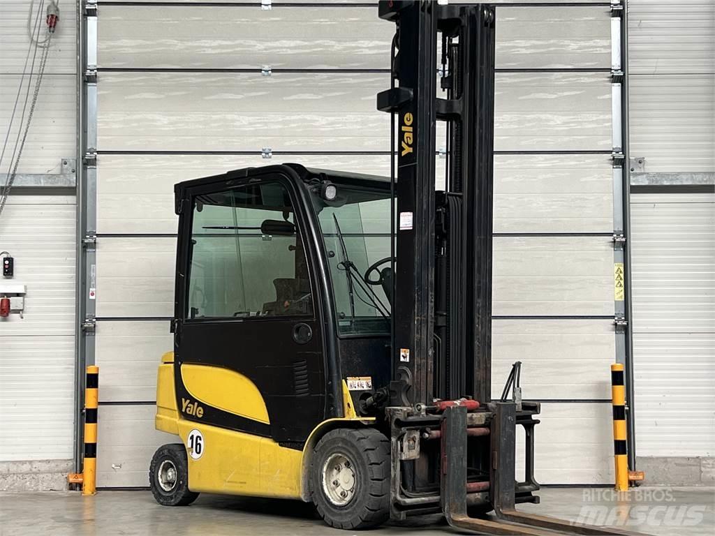 Yale ERP30VL Stivuitor electric
