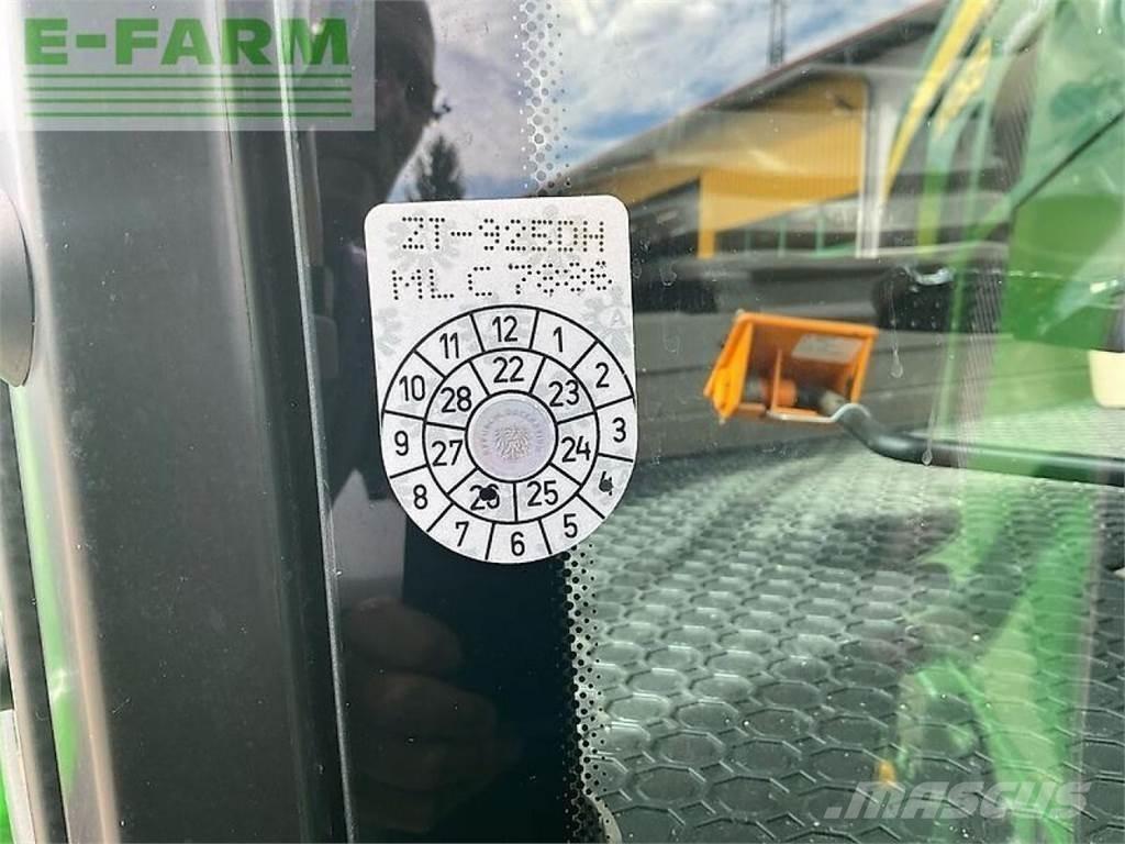John Deere 6120m Tractoare