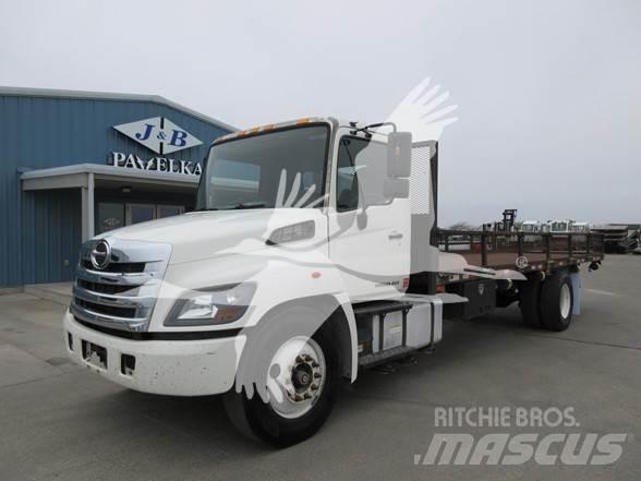 Hino 268 Camioane platforma/prelata