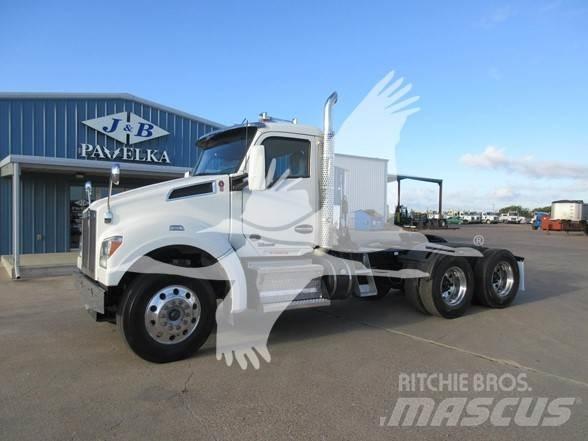 Kenworth T880 Autotractoare