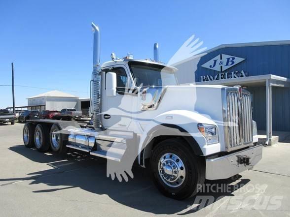Kenworth W990 Autotractoare