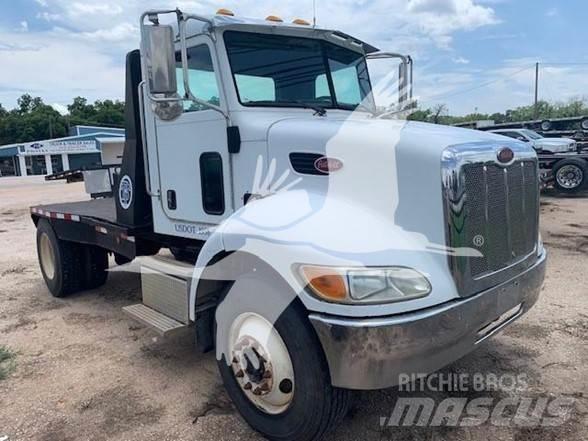 Peterbilt 335 Camioane platforma/prelata