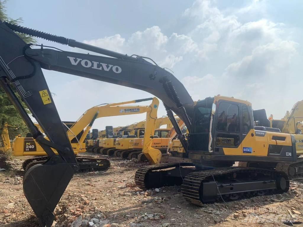 Volvo EC 240 Excavatoare pe șenile
