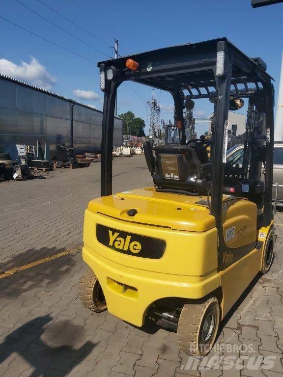 Yale ERP25VL Stivuitor electric
