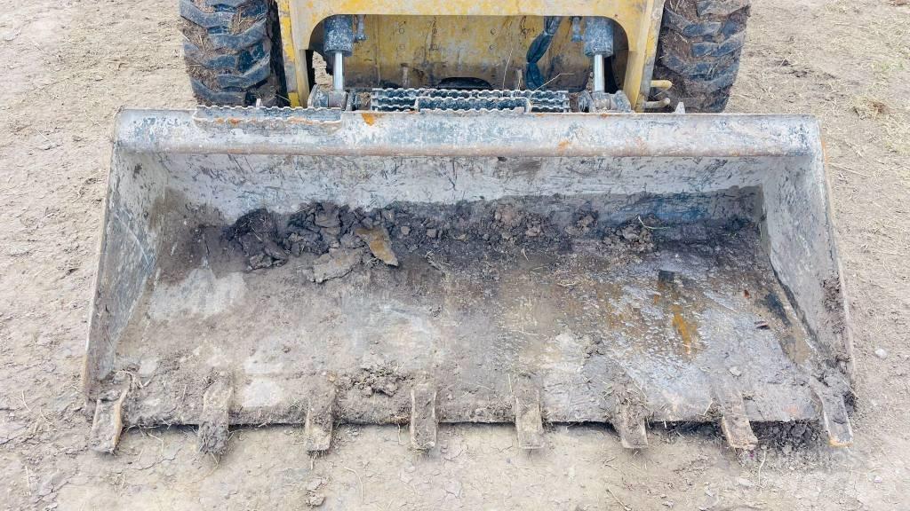 CAT 262D3 Mini incarcator