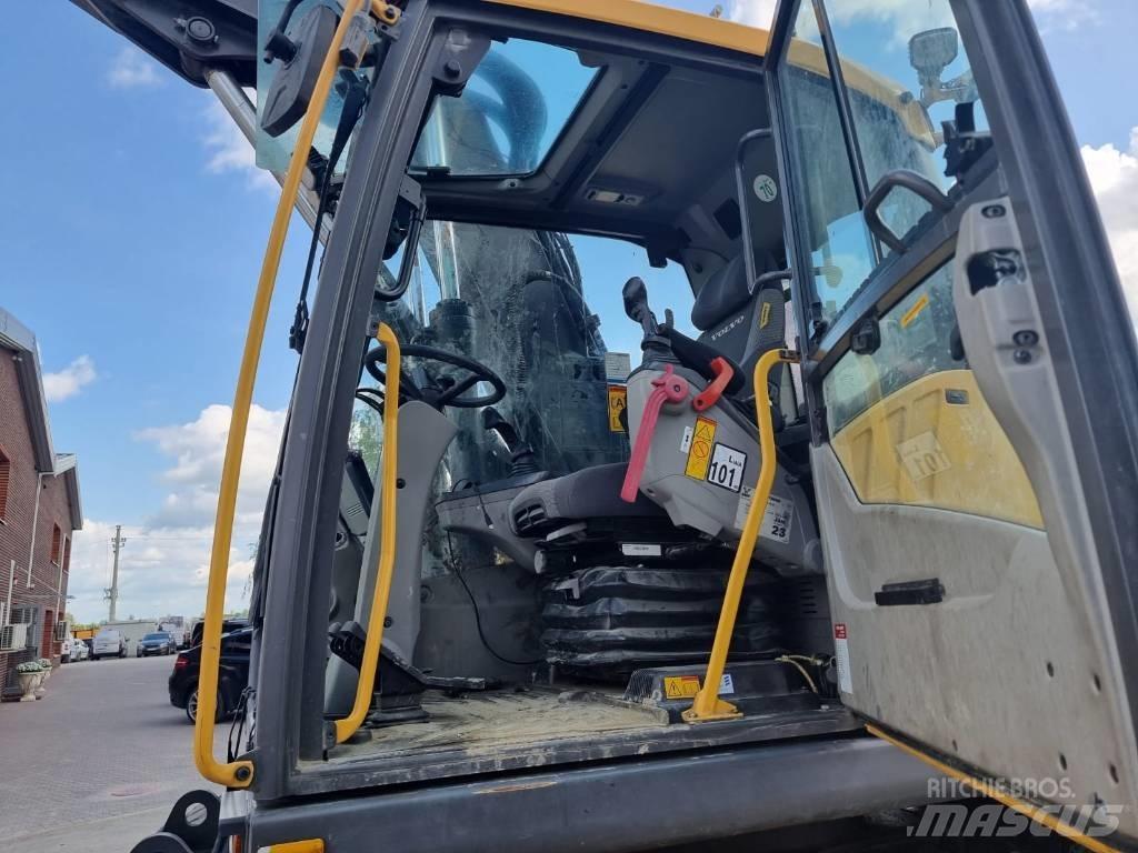 Volvo EW 140 D Excavatoare cu roti
