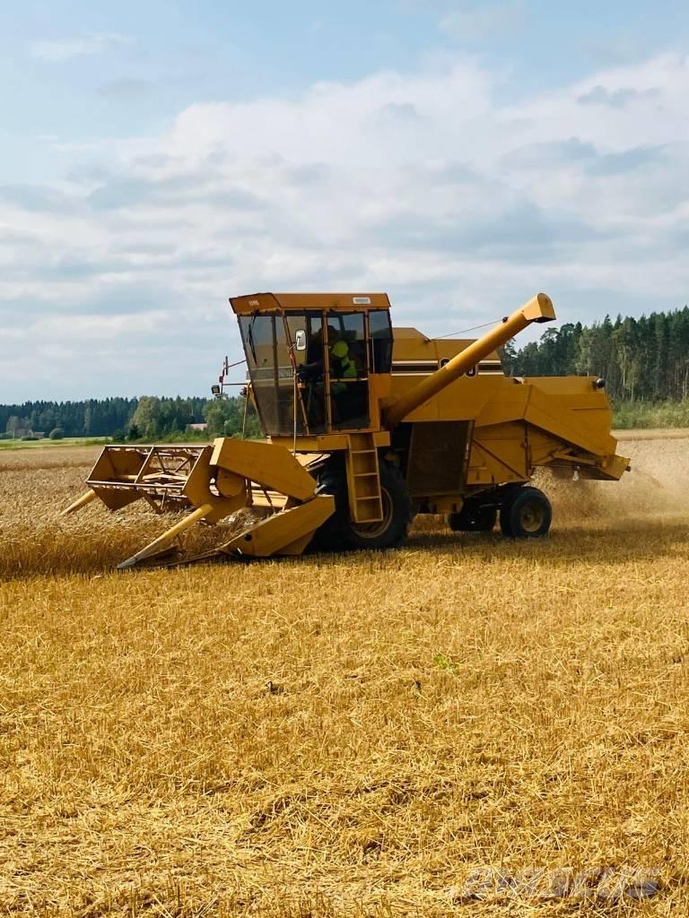 Sampo-Rosenlew 600 Combine de secerat