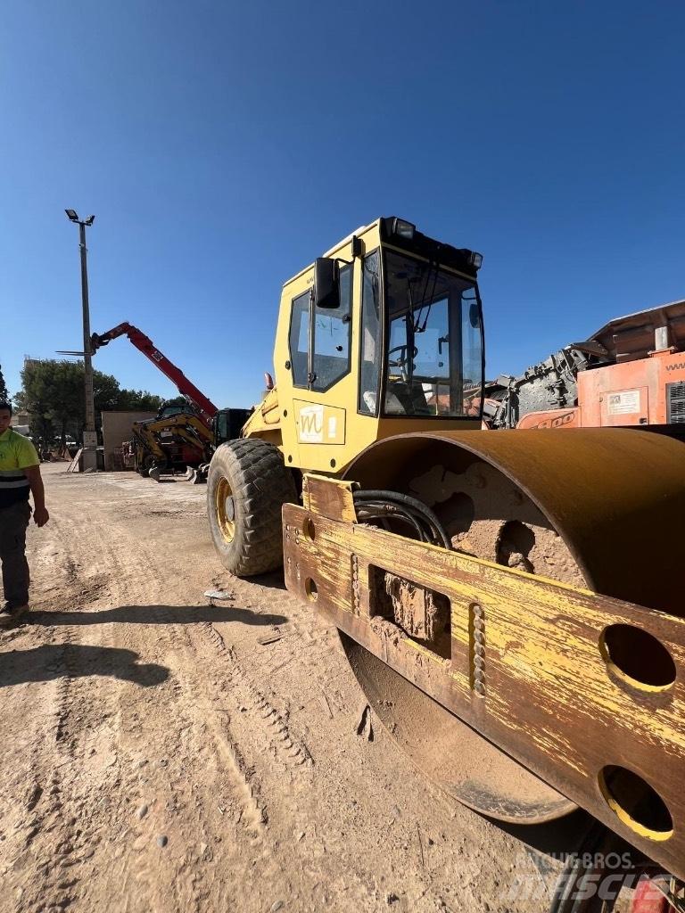 Bomag BW 211 D-3 Compactoare monocilindrice
