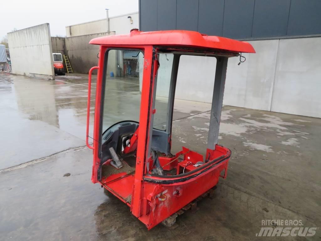 Volvo L 30 B / L 35 Cabine si interior