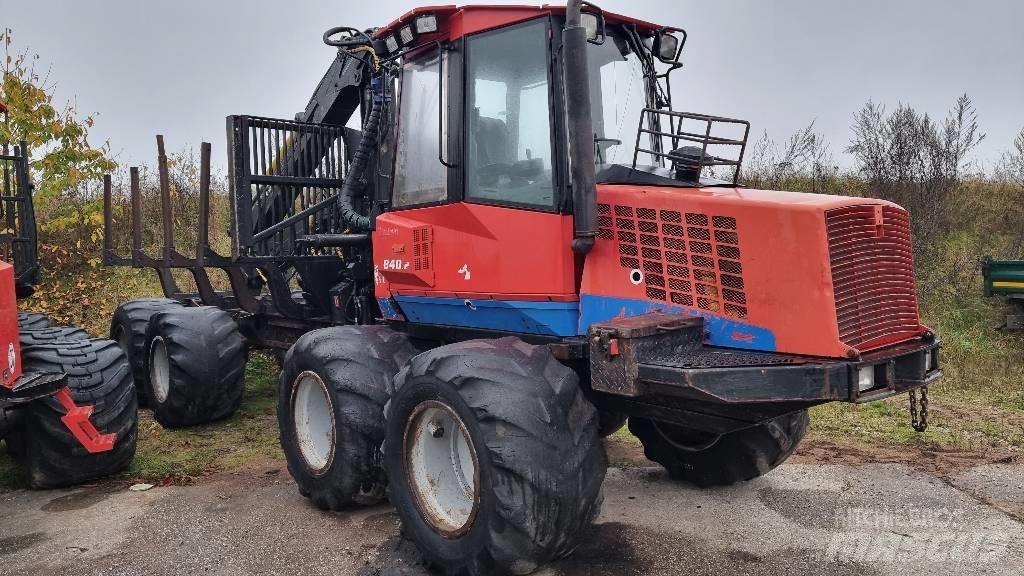 Valmet 840.2 Transportoare