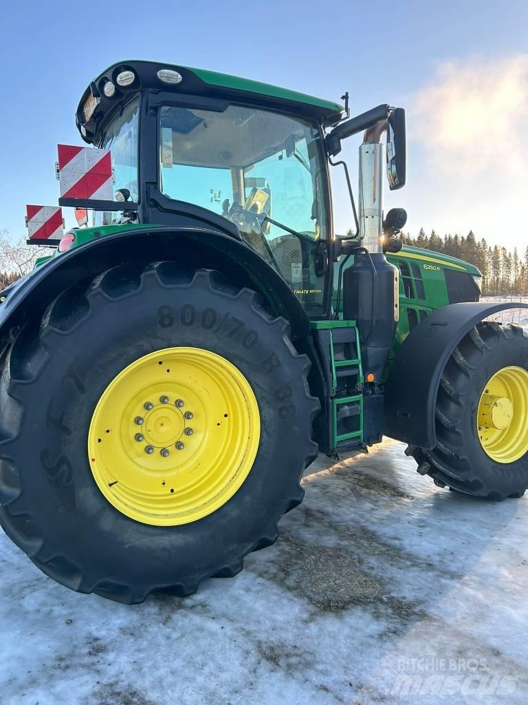John Deere 6250 R Tractoare