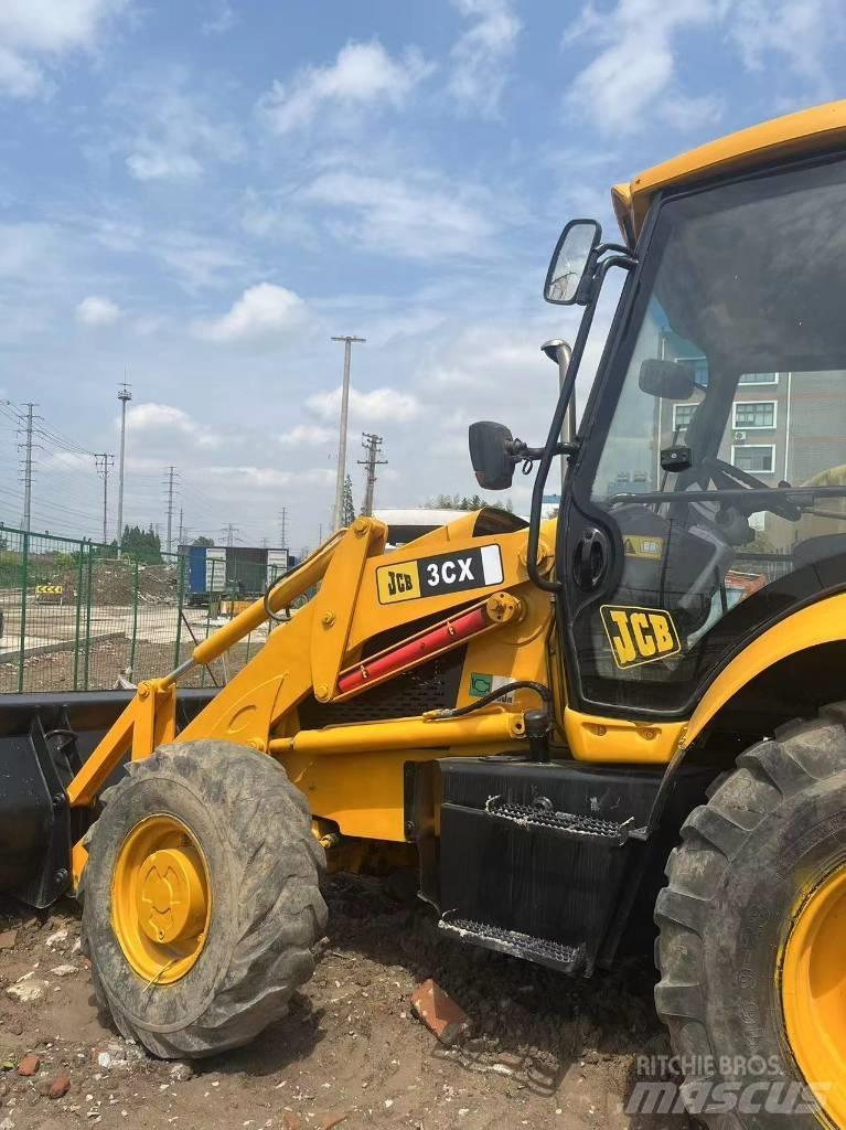 JCB 3 CX Buldoexcavatoare