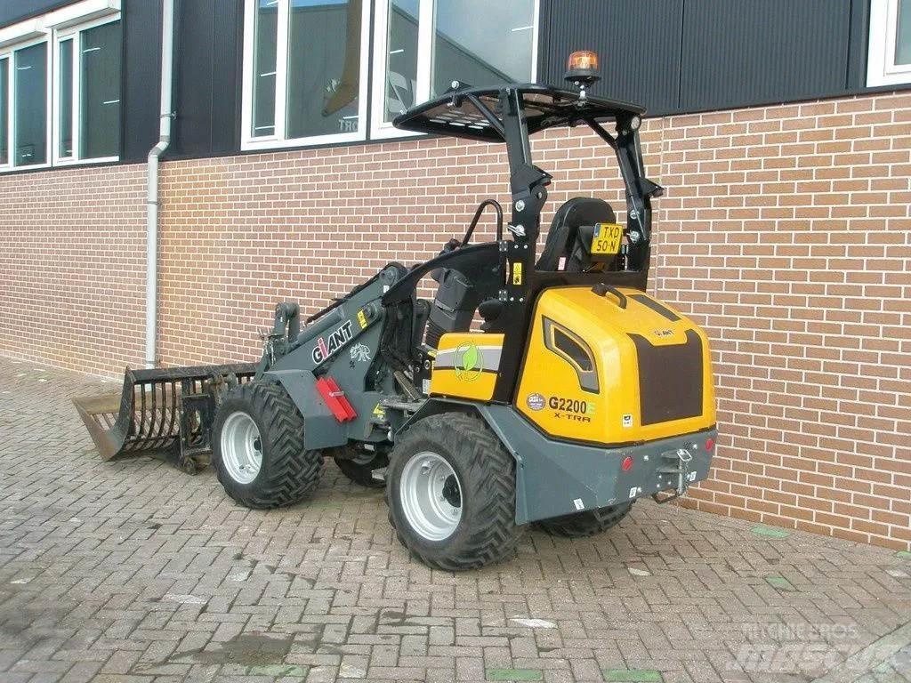 GiANT G2200E Mini incarcatoare