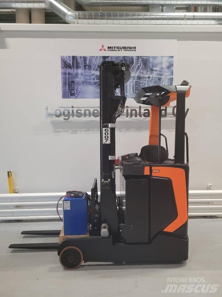Rocla HSF16 Stivuitor cu catarg retractabil