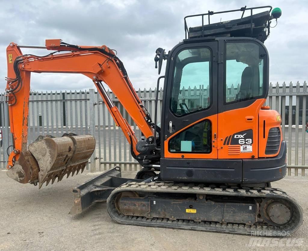 Doosan DX 63-3 Excavatoare pe șenile
