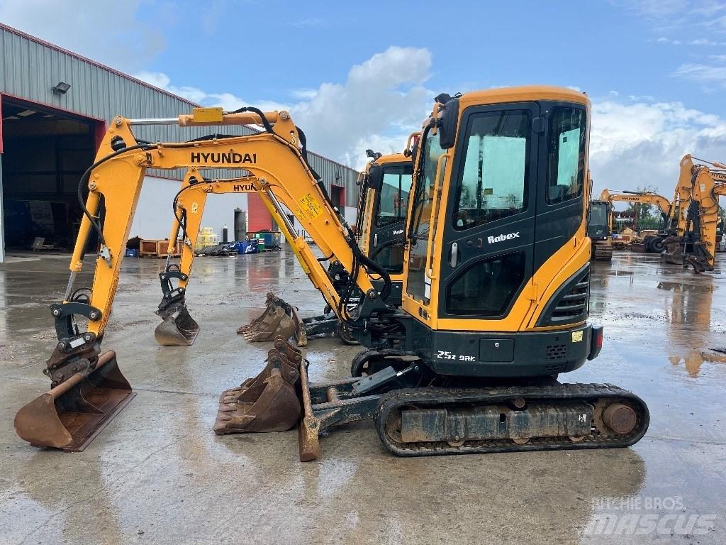 Hyundai R25Z-9 AK Mini excavatoare < 7t